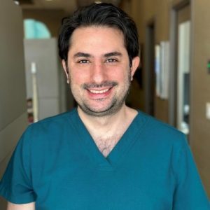 Dr. Reza Hassanahangari